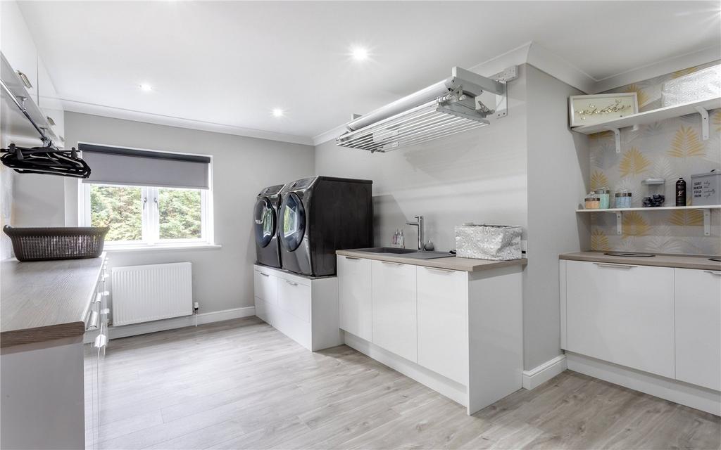 Cottage - Kitchen