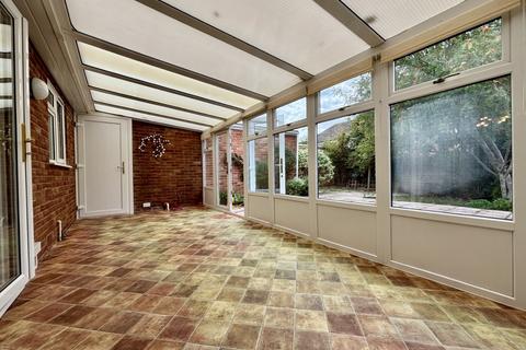 2 bedroom bungalow for sale, Hamilton Road, Worcestershire WR11