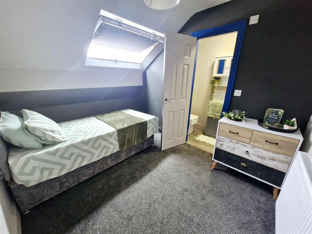 Room 5
