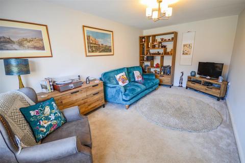 undefined, Spinnaker Road, Clowne, Chesterfield, S43