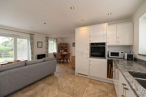 2 bedroom detached bungalow for sale, Framlingham, Suffolk
