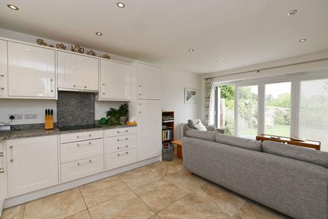 2 bedroom detached bungalow for sale, Framlingham, Suffolk