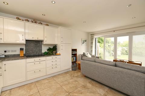 2 bedroom detached bungalow for sale, Framlingham, Suffolk
