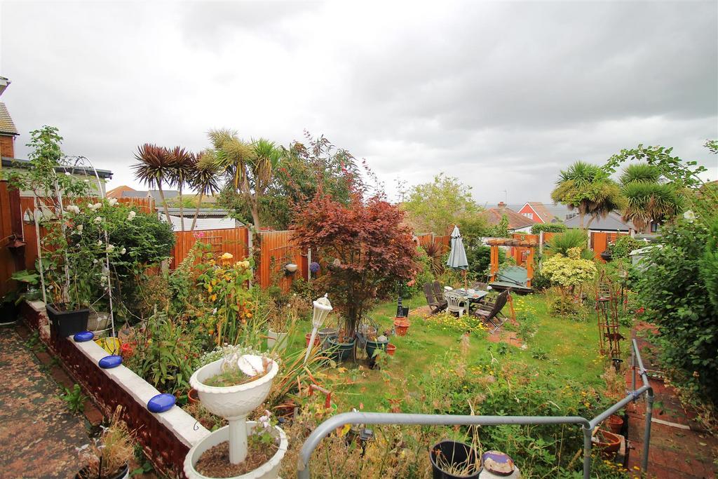 Garden 1.JPG
