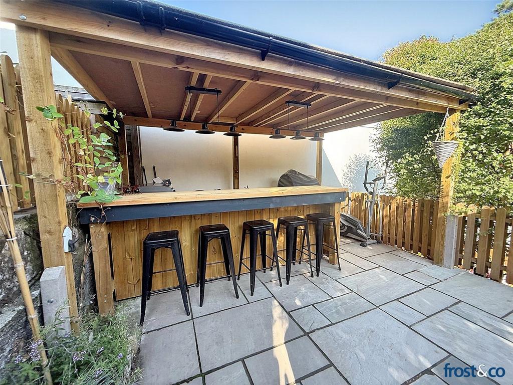 Garden Bar