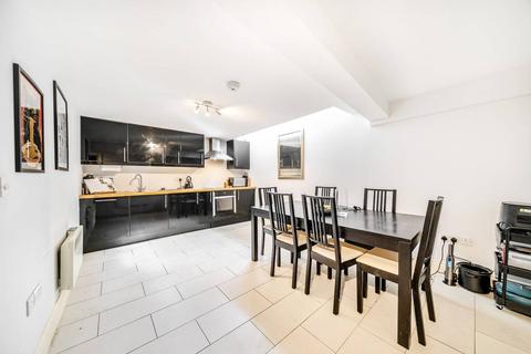 2 bedroom flat for sale, Wheatsheaf Terrace, Parsons Green, London, SW6