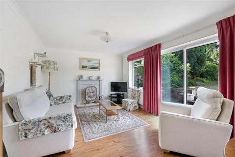 7 Shelley Close, Banstead, SM7 1EE