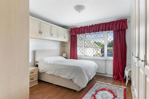 7 Shelley Close, Banstead, SM7 1EE