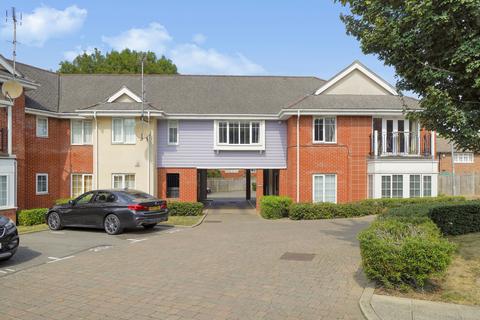Ellis Close, Ruislip HA4