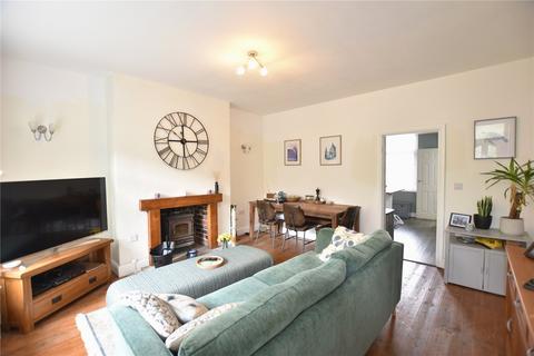 3 bedroom end of terrace house for sale, Albert Street, Idle, Bradford, West Yorkshire