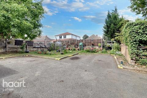 1 bedroom apartment for sale, Studley Road, Luton