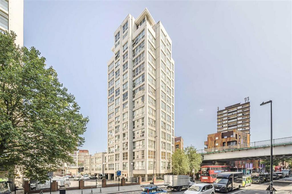 Newington Causeway, London SE1 2 bed flat - £500,000