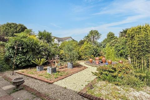 4 bedroom detached house for sale, Park Lane, Eastbourne