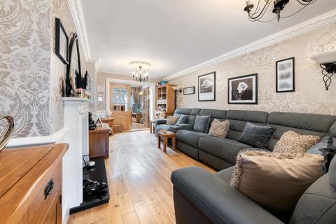 3 bedroom terraced house for sale, South Molton Road, London, E16