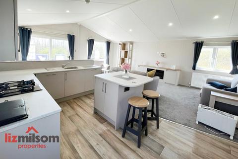 2 bedroom mobile home for sale, Park Road, Swadlincote DE12