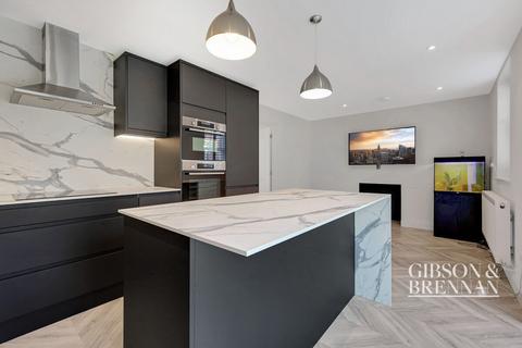 3 bedroom detached house for sale, Pound Lane, Basildon, SS15