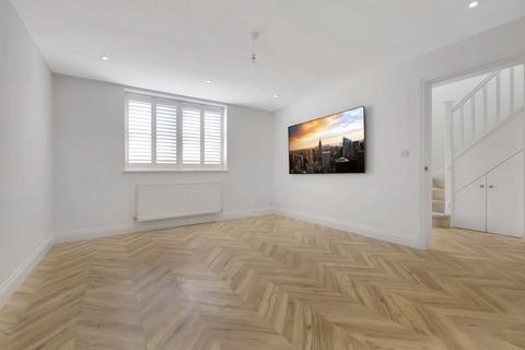3 bedroom detached house for sale, Pound Lane, Laindon, Basildon, Essex, SS15