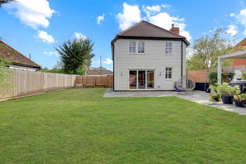 3 bedroom detached house for sale, Pound Lane, Laindon, Basildon, Essex, SS15