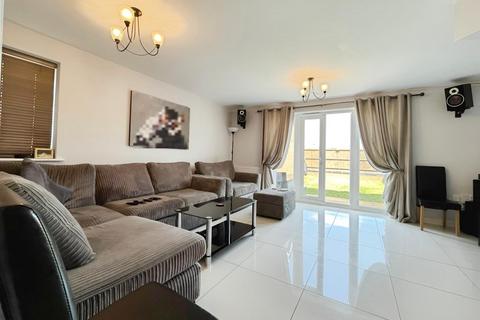 3 bedroom semi-detached house for sale, Chelmsford Close, Swadlincote DE11