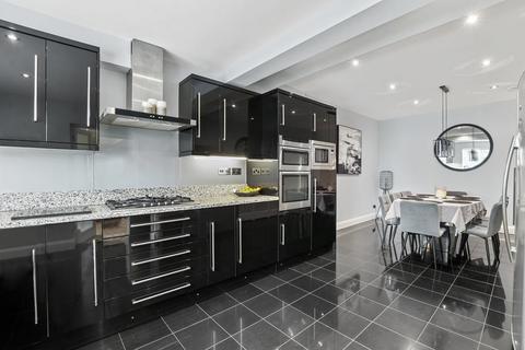 5 bedroom semi-detached house for sale, Randall Avenue, London, NW2