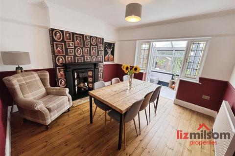 3 bedroom detached house for sale, Burton Road, Swadlincote DE11
