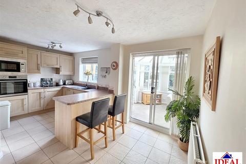 undefined, Kestrel Drive, Adwick-Le-Street, Doncaster