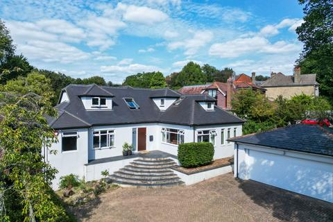 45 Surrenden Crescent, Brighton, BN1 6WE