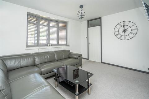 56 Claverley Drive, Wolverhampton, WV4 4QW