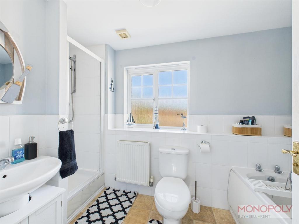 En suite bathroom