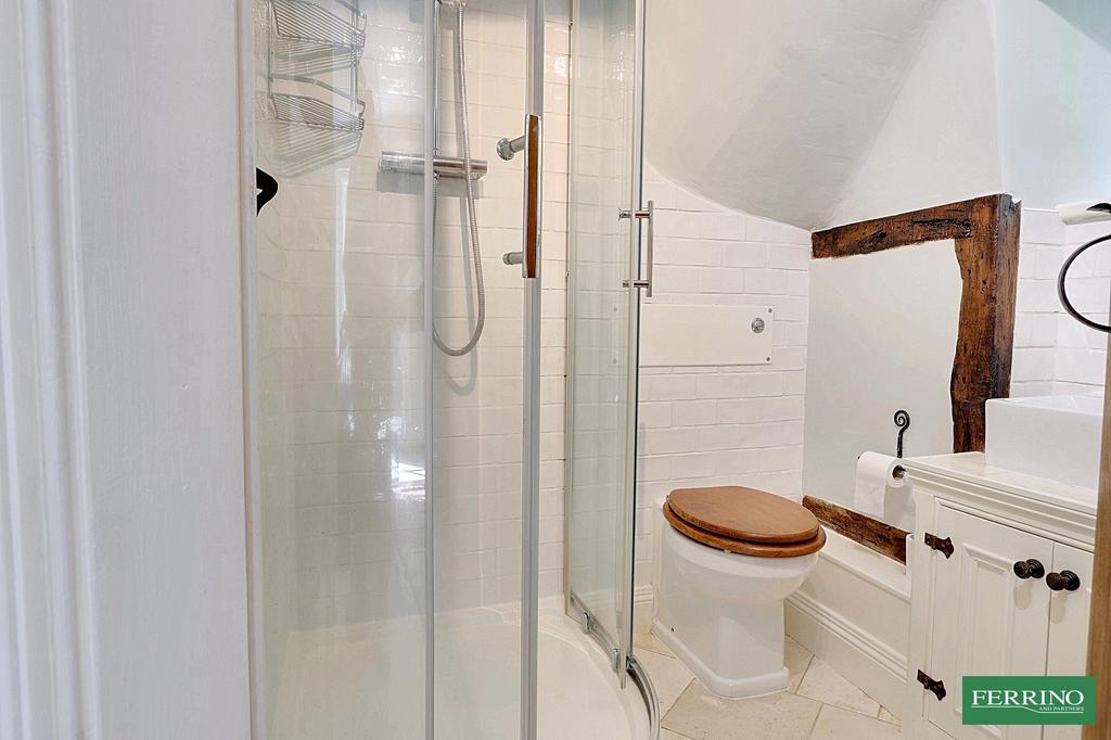 Bedroom 1 En-suite