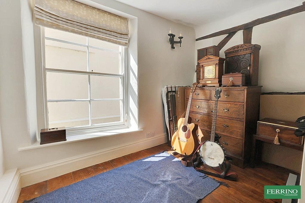 Bedroom 3/Study