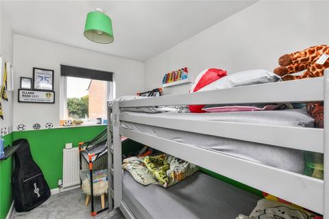 1 Britannia Close, Stanningley, Pudsey, LS28 6NS