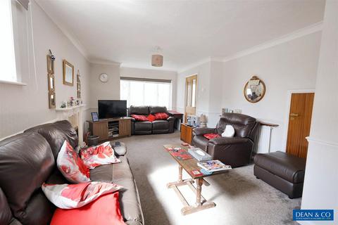 63 Crest Way, Portslade, Brighton, BN41 2EY