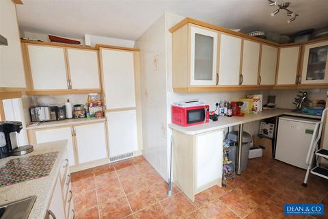 63 Crest Way, Portslade, Brighton, BN41 2EY