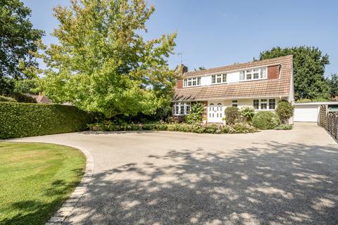 4 bedroom detached house for sale, Smarts Heath Road, Surrey GU22