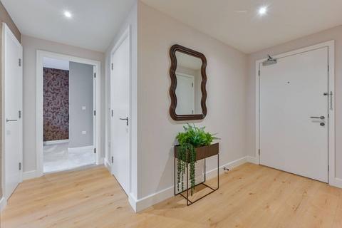 3 bedroom flat for sale, Lombard Square, Greenwich SE28