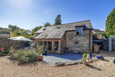 2 bedroom detached house for sale