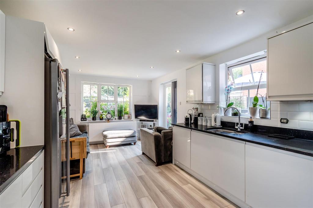 Kitchen into Snug