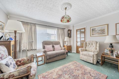 3 bedroom bungalow for sale, Marlborough Place, Faringdon, Oxfordshire, SN7