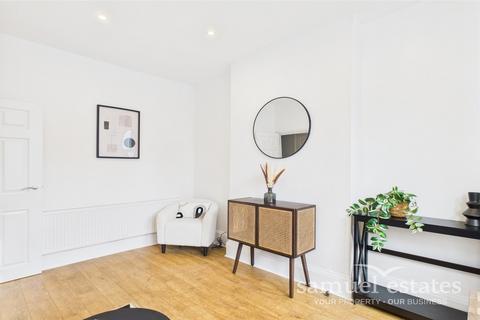 2 bedroom maisonette to rent, Saxon Road, Croydon, London, SE25