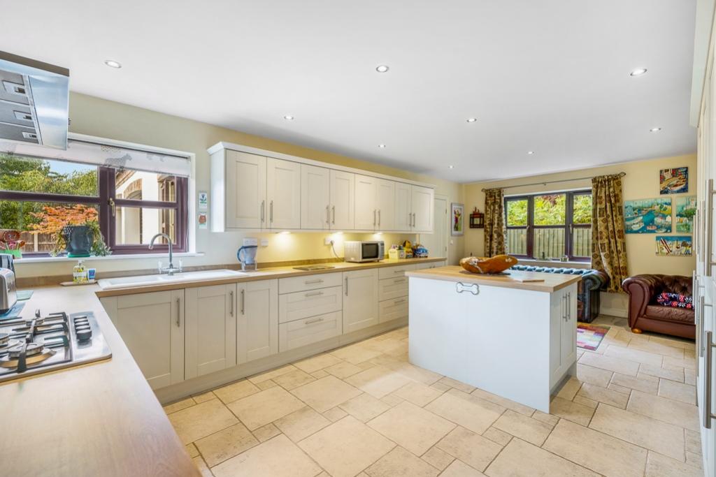 59 A Silver Street (Bardney)-16