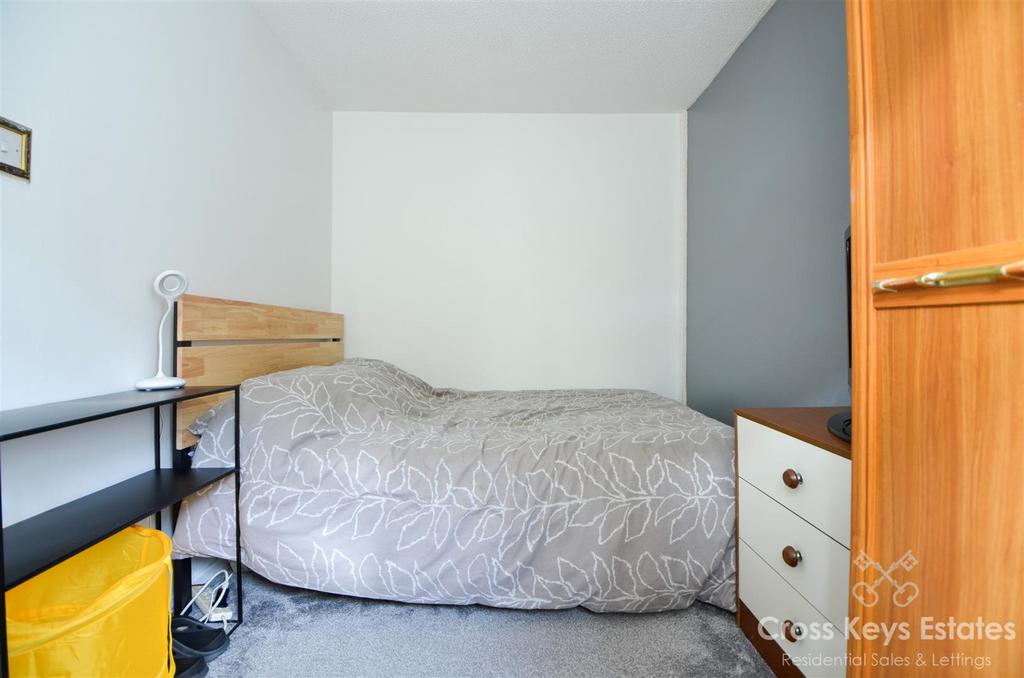 Bedrooms 4