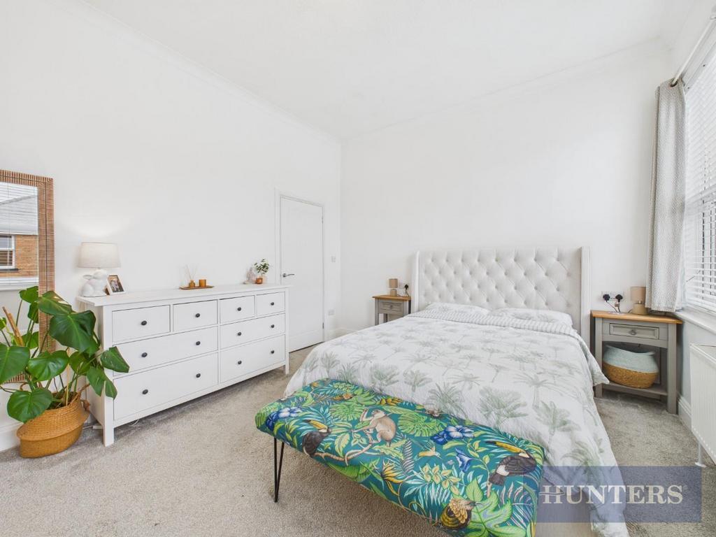 CAM05316 G0-PR0193-STILL024.jpg