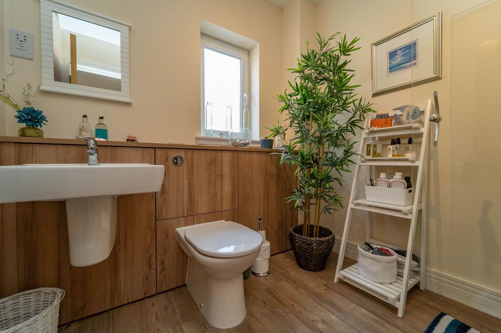 Bedroom Two En-suite