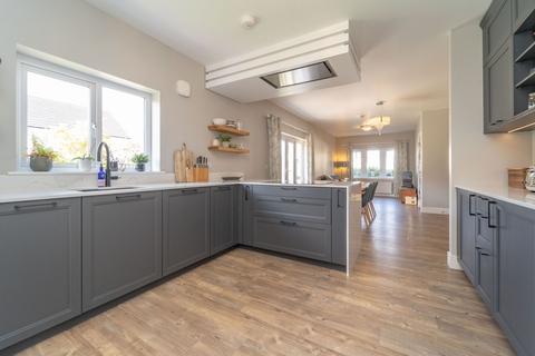 undefined, West Cairn View, Livingston EH54