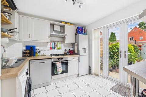 82 Breadels Field, Beggarwood, Basingstoke, RG22 4RZ