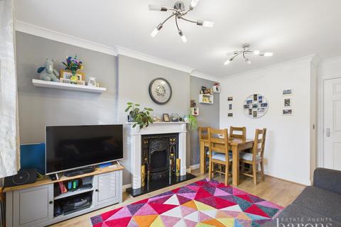 82 Breadels Field, Beggarwood, Basingstoke, RG22 4RZ