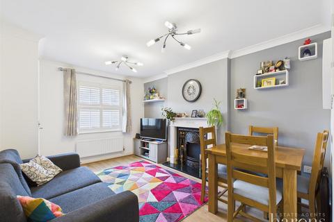 82 Breadels Field, Beggarwood, Basingstoke, RG22 4RZ