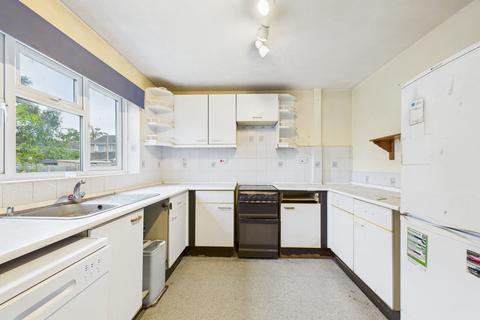 24 Burnley Close, Tadley, RG26 3NQ