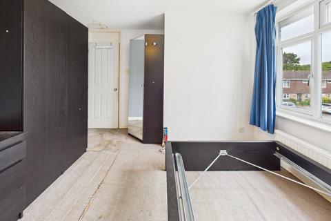 24 Burnley Close, Tadley, RG26 3NQ